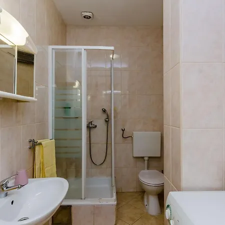 Apartamento Kljunak